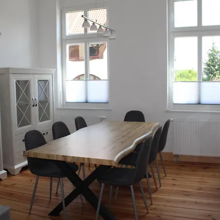 Holiday home Alt-berliner Schwanenhof *