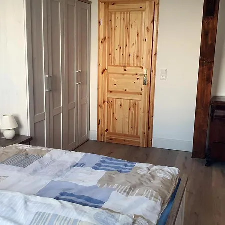 Holiday home Alt-berliner Schwanenhof *