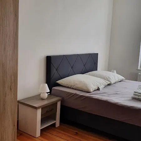 Alt-berliner Schwanenhof