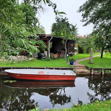 Vakantiehuis Alt-berliner Schwanenhof Lychen