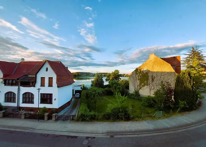Alt-berliner Schwanenhof Сasa de vacaciones Lychen