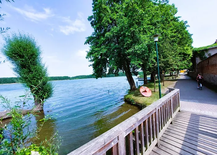 Alt-berliner Schwanenhof Lychen